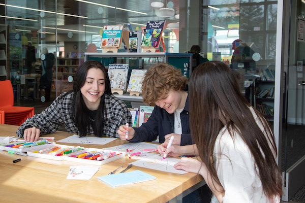 Teens working in Pinney Art Studio